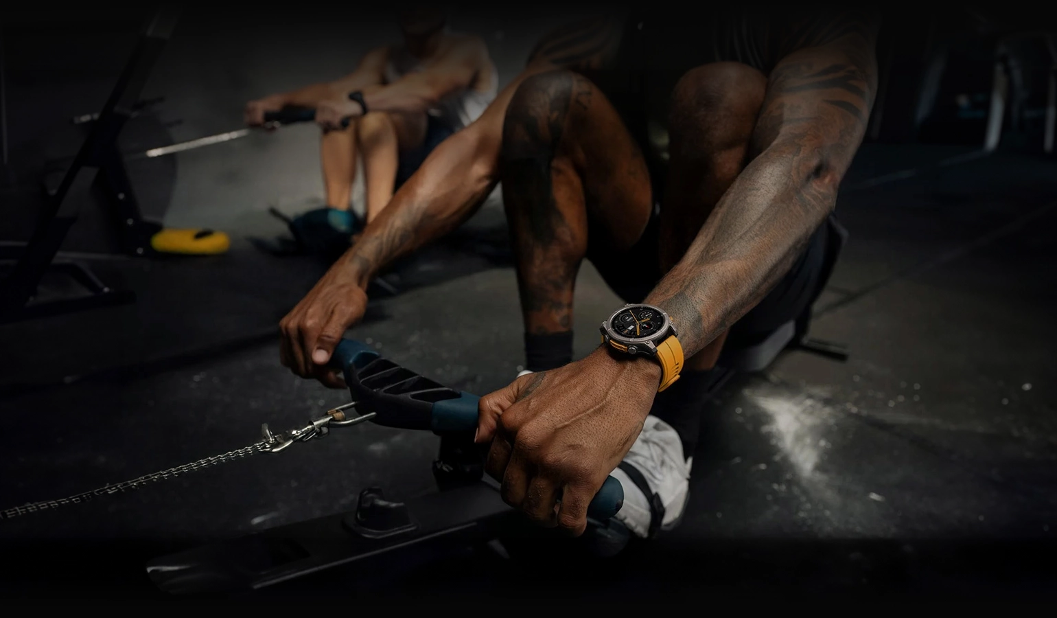 Zeblaze Stratos 4 on the athlete's hand
